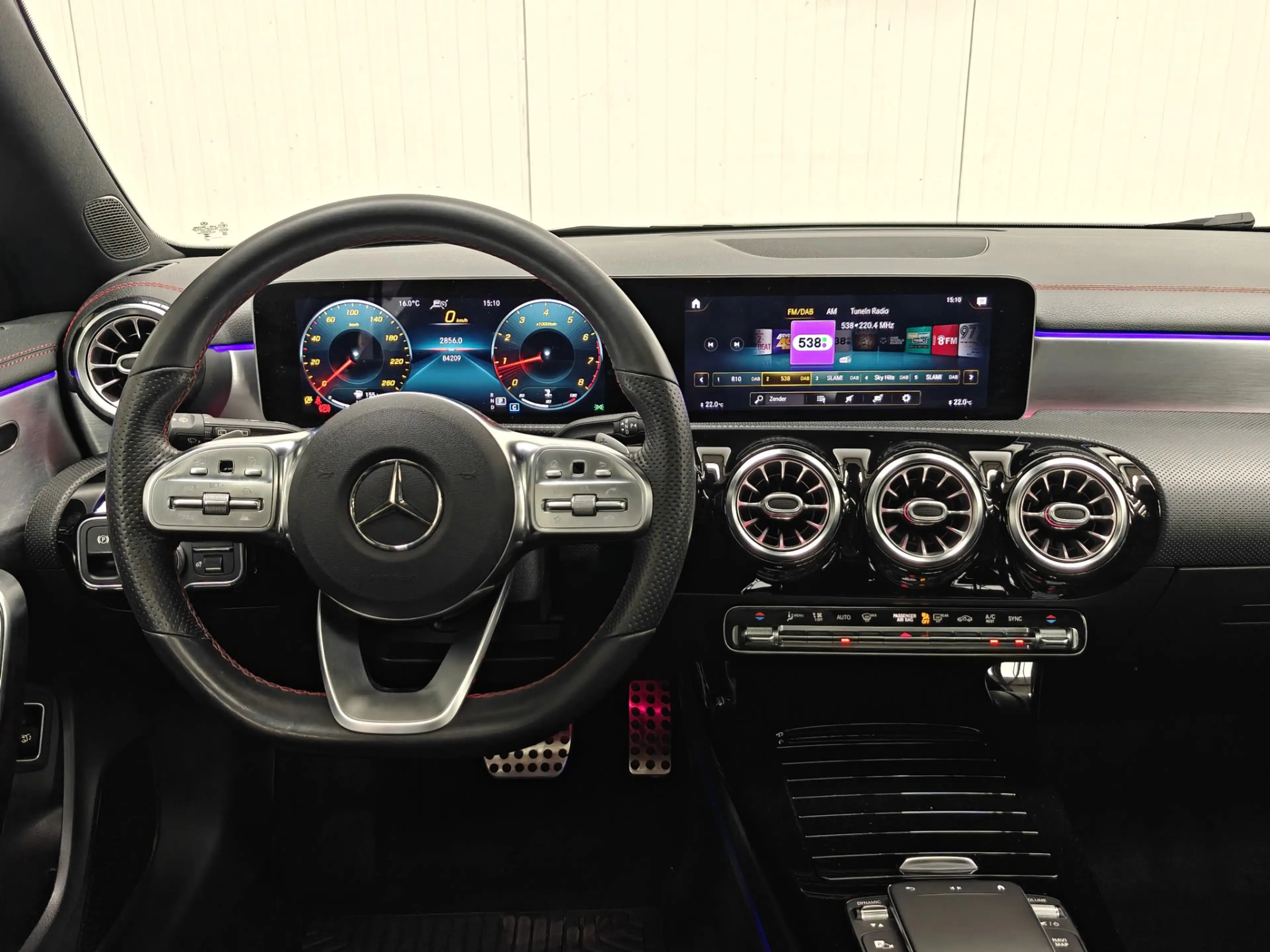 Mercedes-Benz CLA 200 Shooting Brake AMG|Pano|ACC|Trekh|Memory|1e Eigena — photo 7