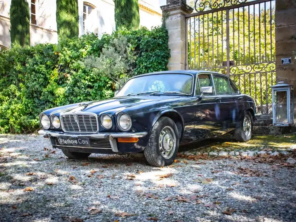 Jaguar XJ12 1979 из Европы — купить под ключ
