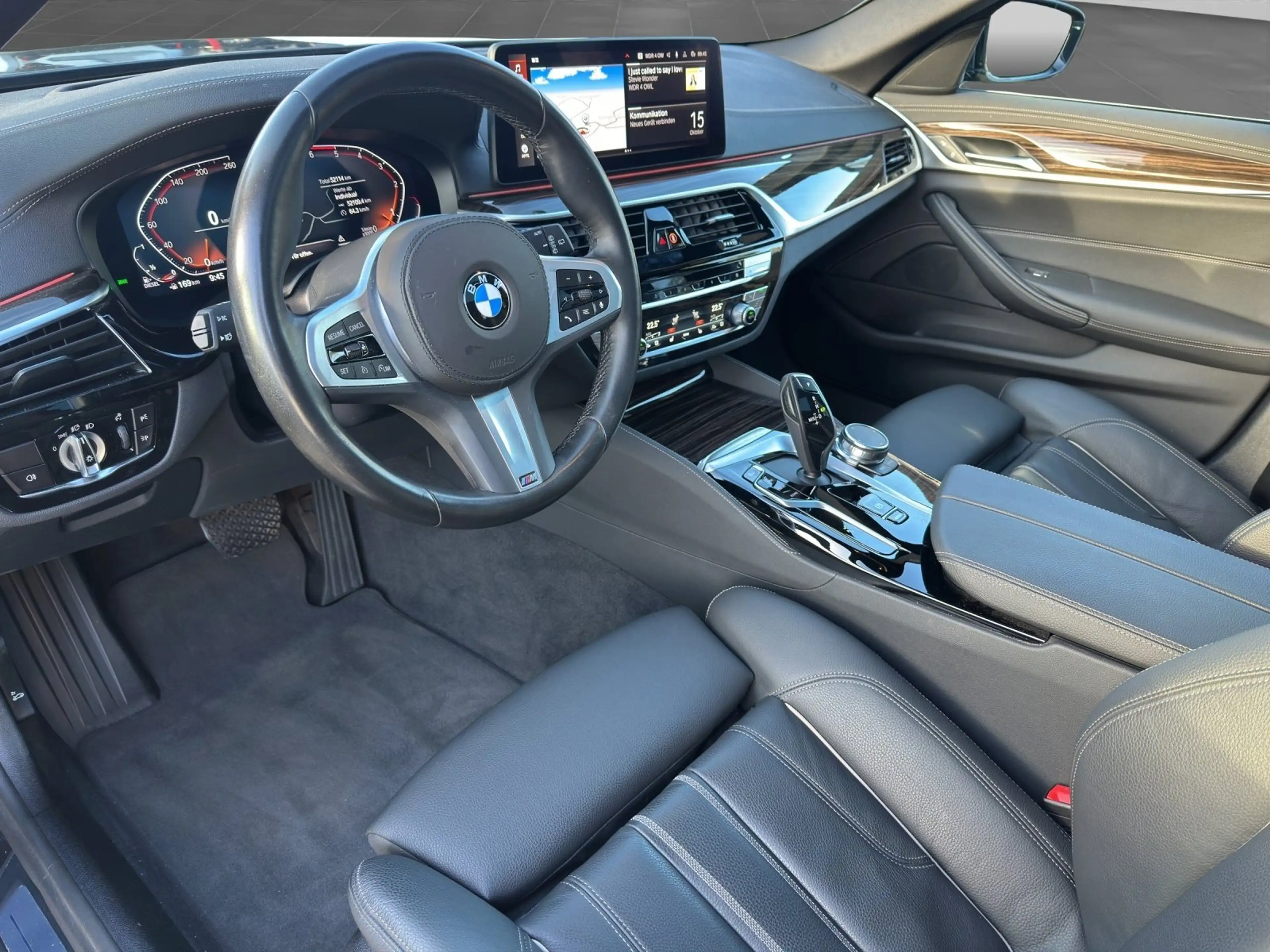 BMW 530 d Touring Luxury Line*19 ZOLL*PANO*HUD*RFK — photo 9