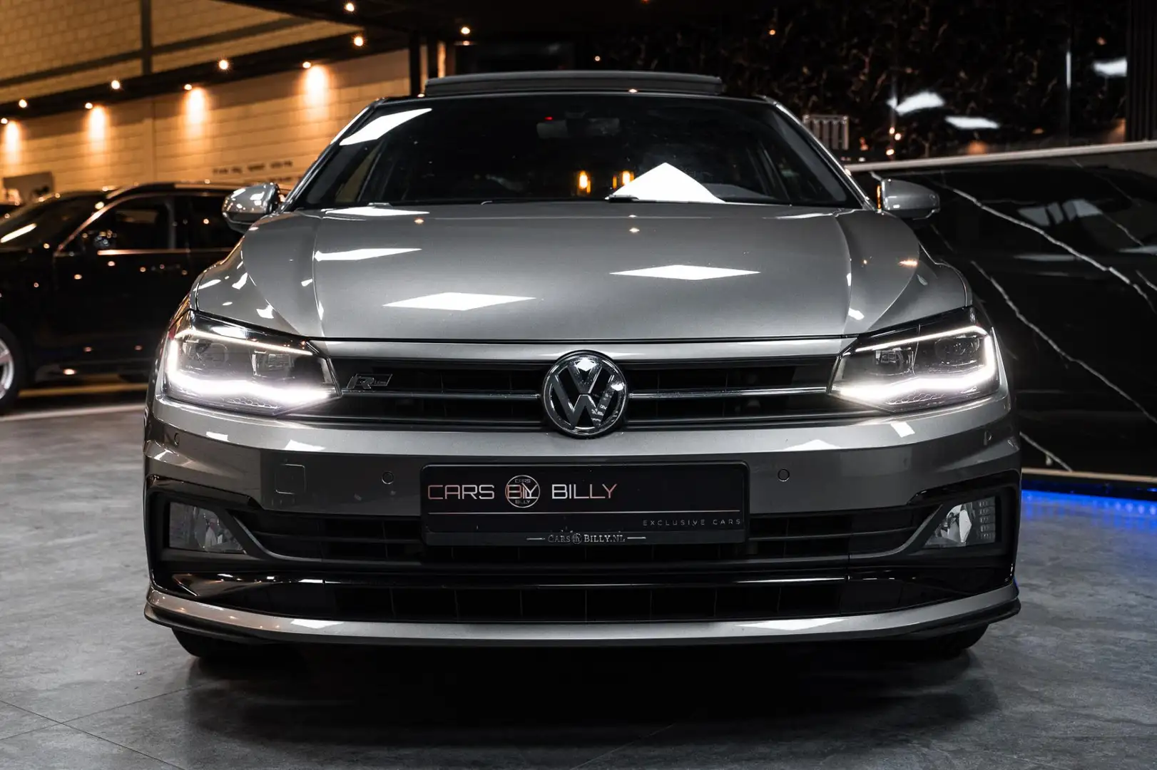 Volkswagen Polo RLINE|PANO|AUT|VIRTUEEL|KEYLESS Grijs - 2