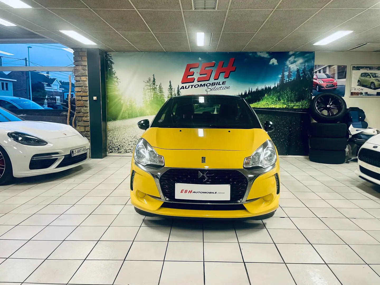 DS Automobiles DS 3 1.2 SoChic 1erPropr/AIRCO/GARANTIE 12MOIS Yellow - 2