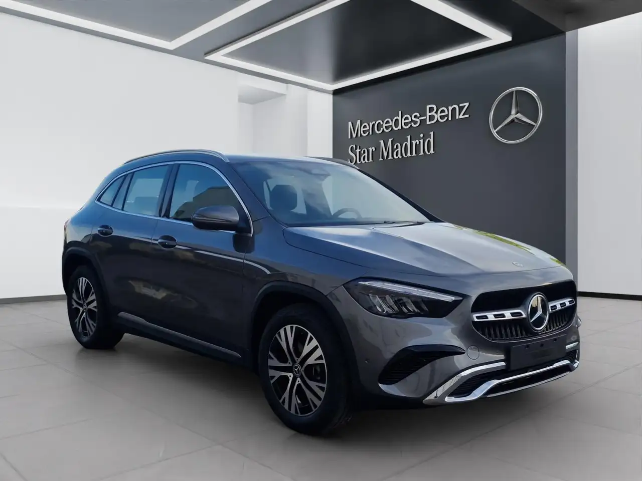 Mercedes-Benz GLA 200