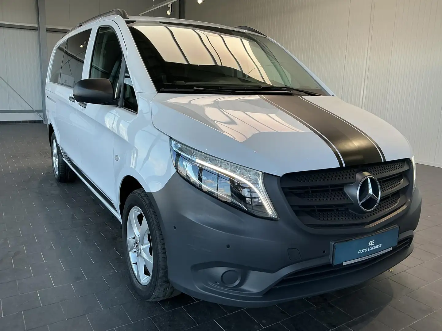 Mercedes-Benz Vito 124 CDI 4x4 lang+Mixto+Kamera+Klima+LED+AHK Weiß - 2
