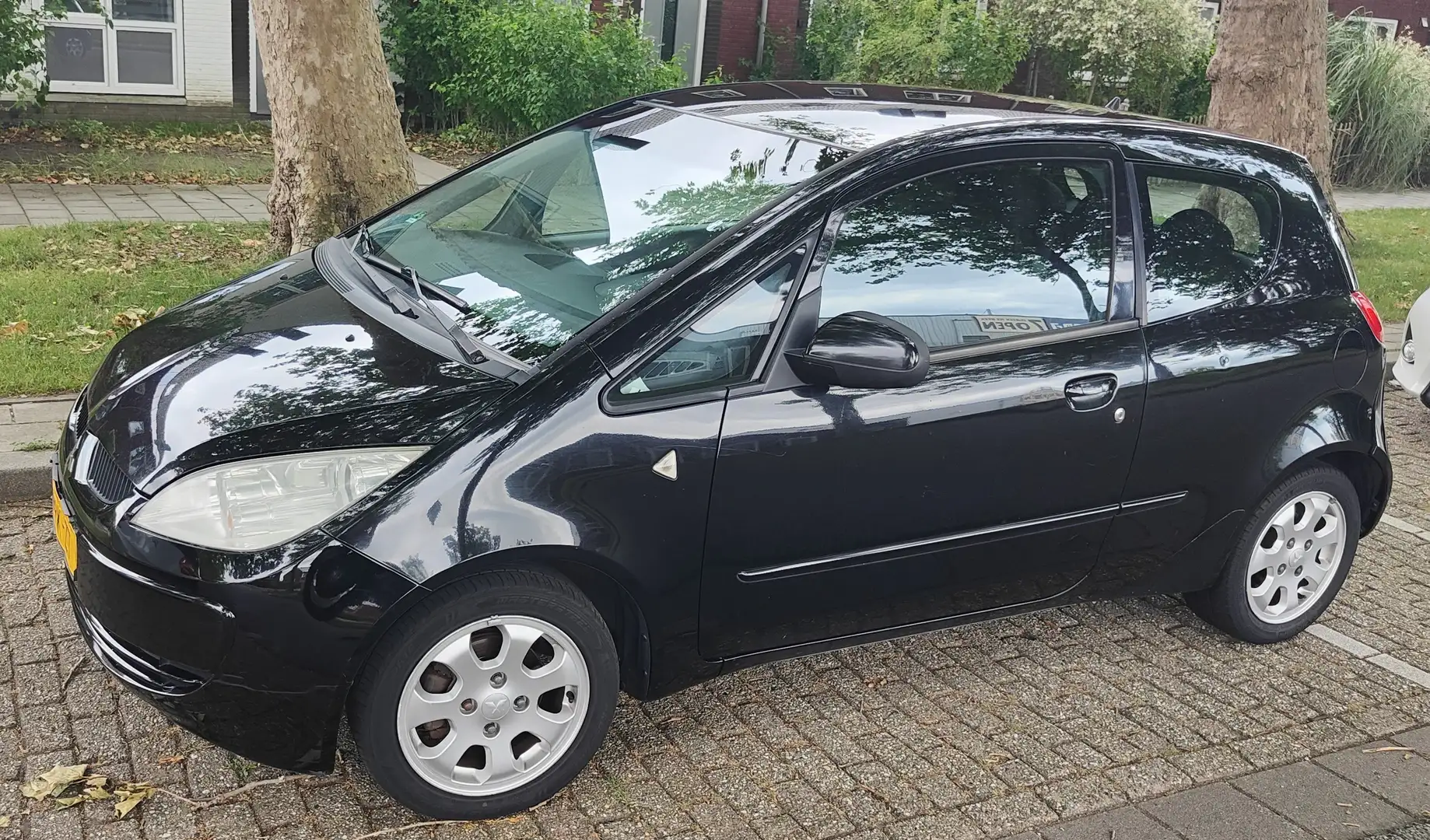 Mitsubishi Colt Colt 1.3 Invite Zwart - 2