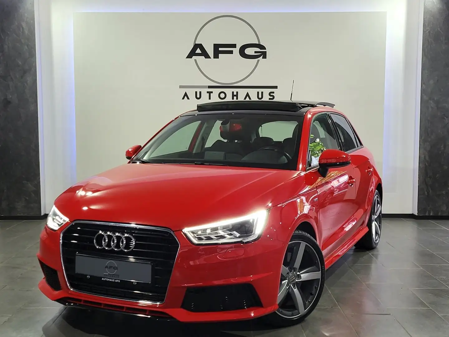 Audi A1 Sportback SPORT S LINE*AUTOMATIK*PANO-SCHIEBE* Rot - 1