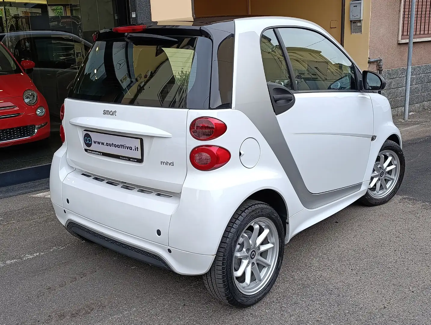 smart forTwo 1.0 mhd Passion 71cv FL Navi Touch Full optional Weiß - 2