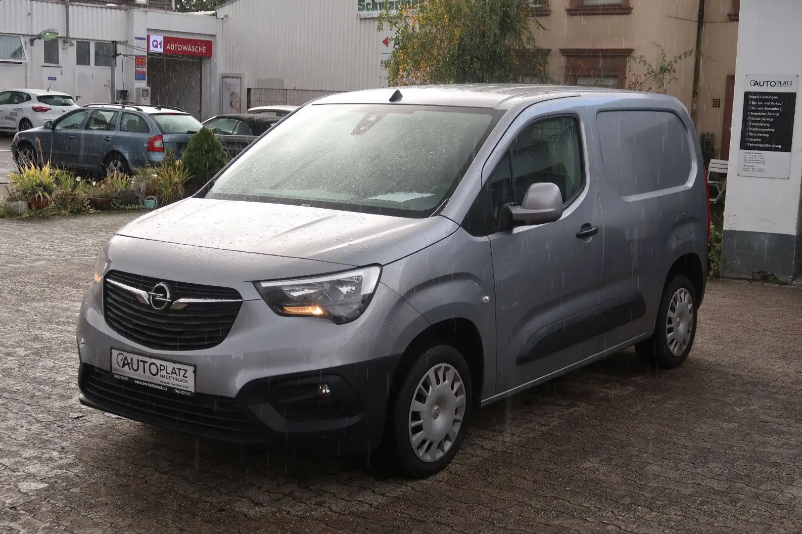 Opel Combo 1.5CDTI  *TEMPOMAT *KLIMA *PDC *BLUETOOTH Grau - 2