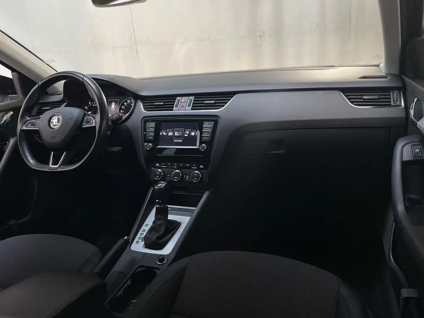 Skoda Octavia Combi 1.0 TSI DSG Greentech Ambition Business Stoe Zwart - 2