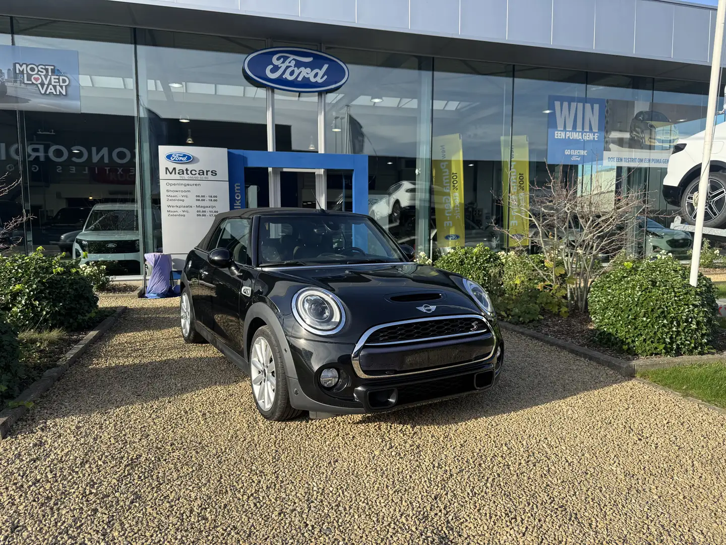 MINI Cooper S Cabrio automaat 192pk Noir - 1