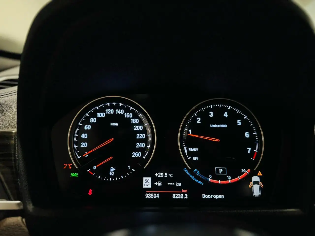 BMW X1 снимка BMW X1