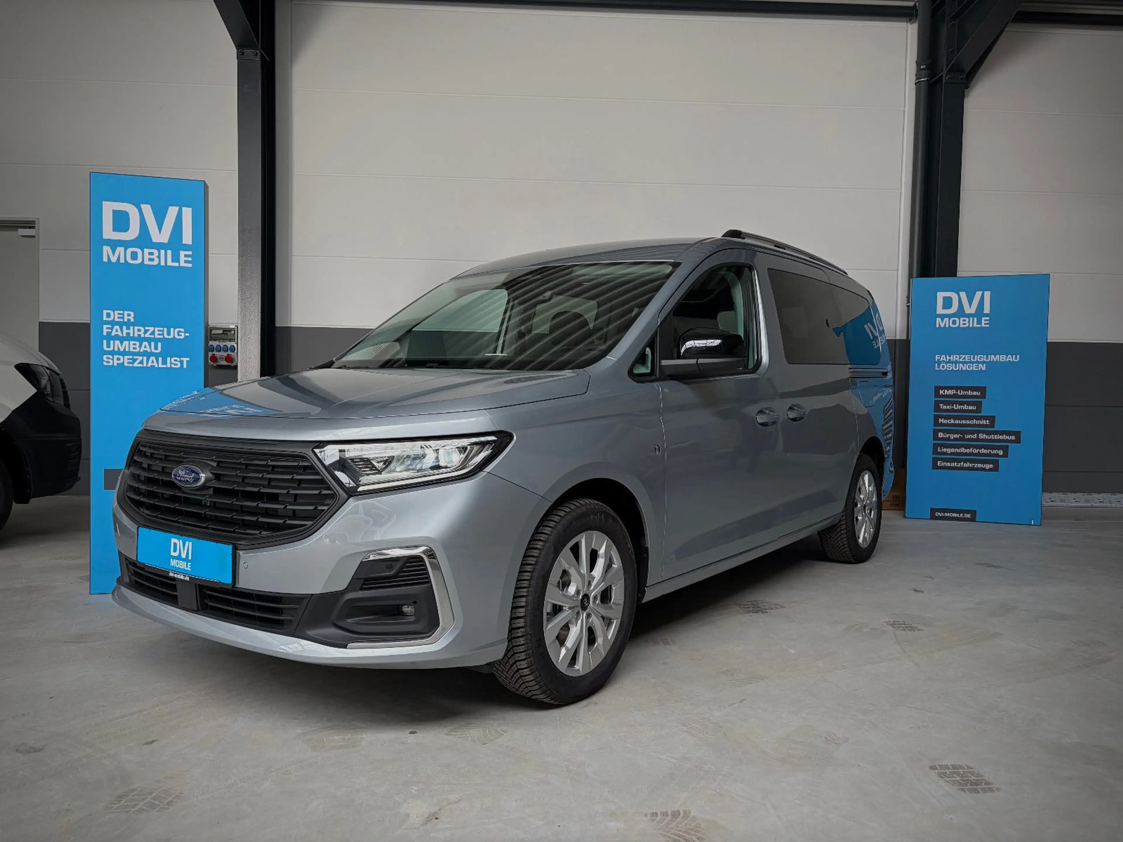 Ford Grand Tourneo Behindertengerecht Rollstuhlrampe — photo 2