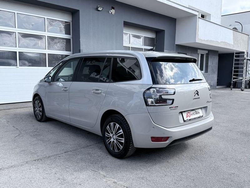 Citroen C4 SpaceTourer C4 Spacetourer PureTech 130 Feel **Kamera/Navi** — photo 5
