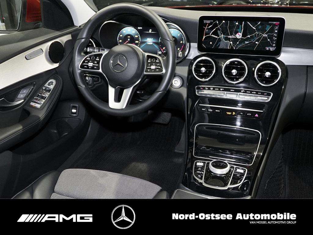 Mercedes-Benz C 220
