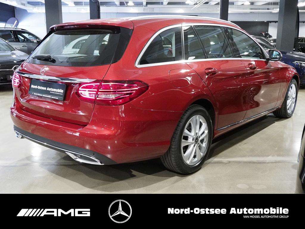 Mercedes-Benz C 220