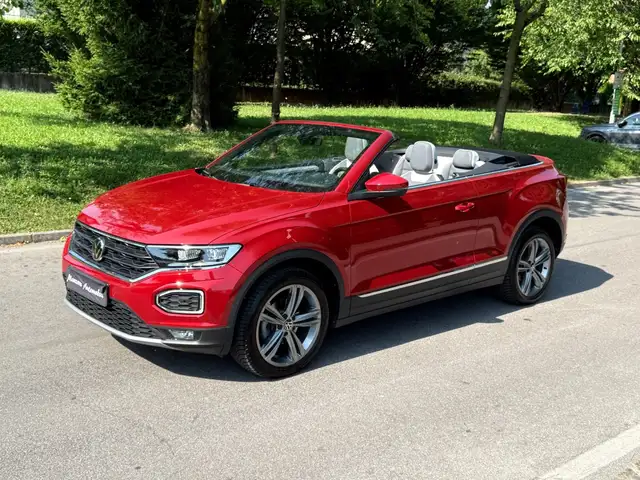 Volkswagen T-Roc view 15
