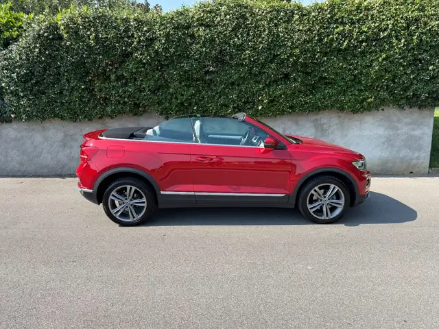 Volkswagen T-Roc view 5