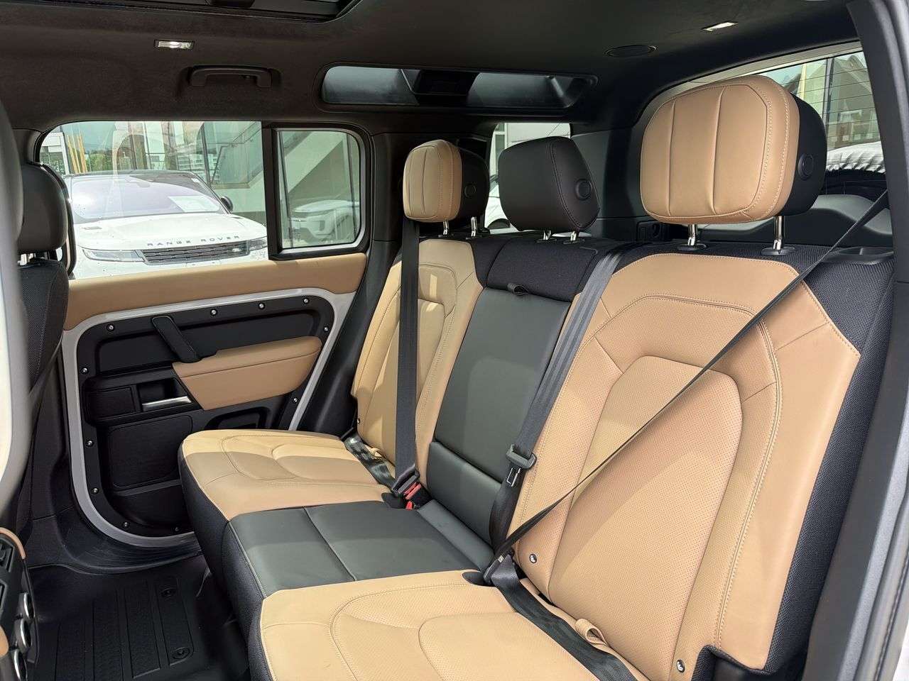 2026 Land Rover Defender 110 P400 X thumb 20