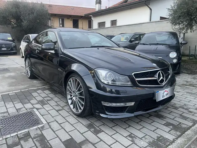 Mercedes-Benz C 63 AMG V8 487cv