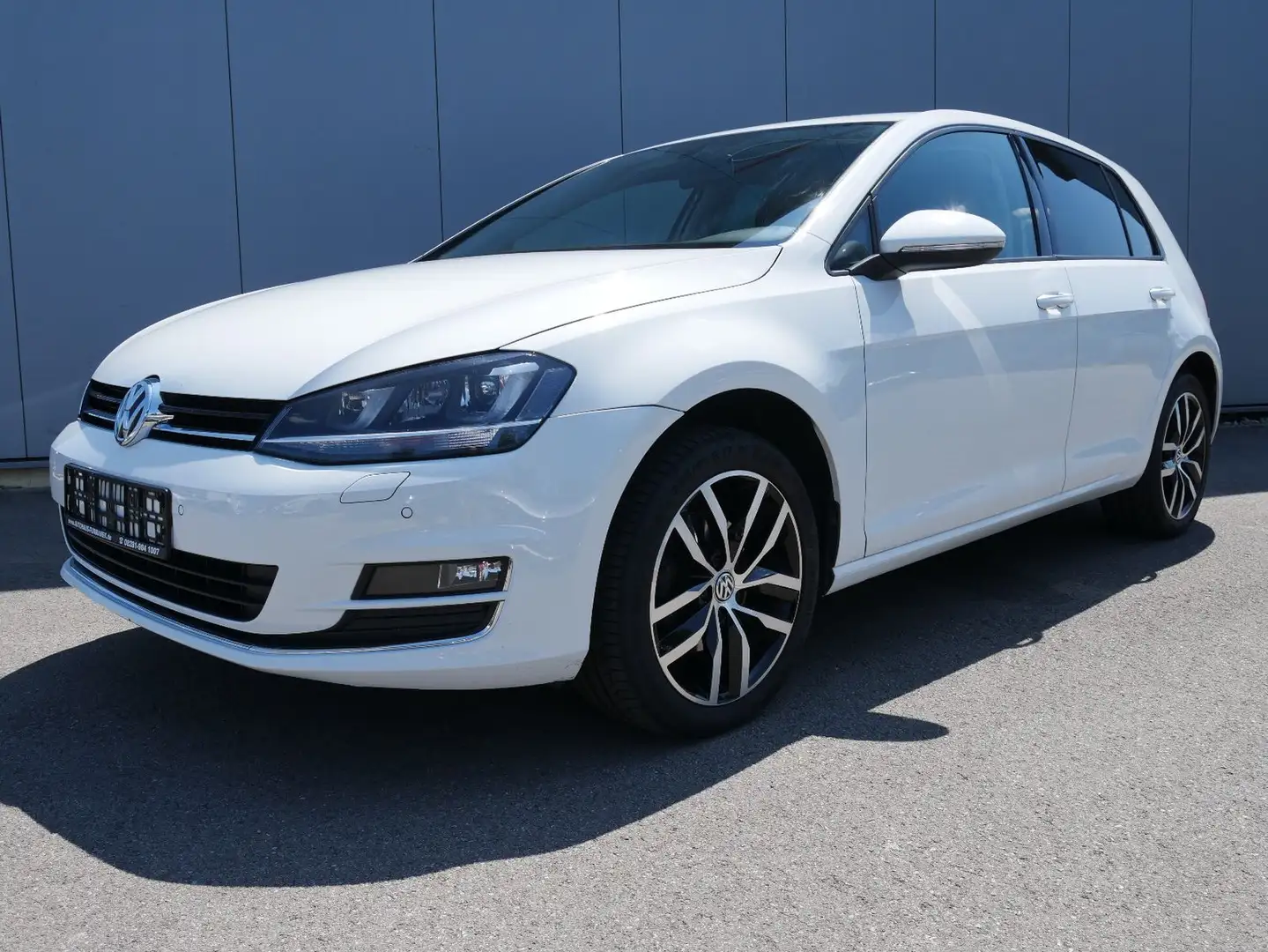 Volkswagen Golf VII Lim. 1.4 TSI DSG Highline NAVI/BIXENON Bianco - 1