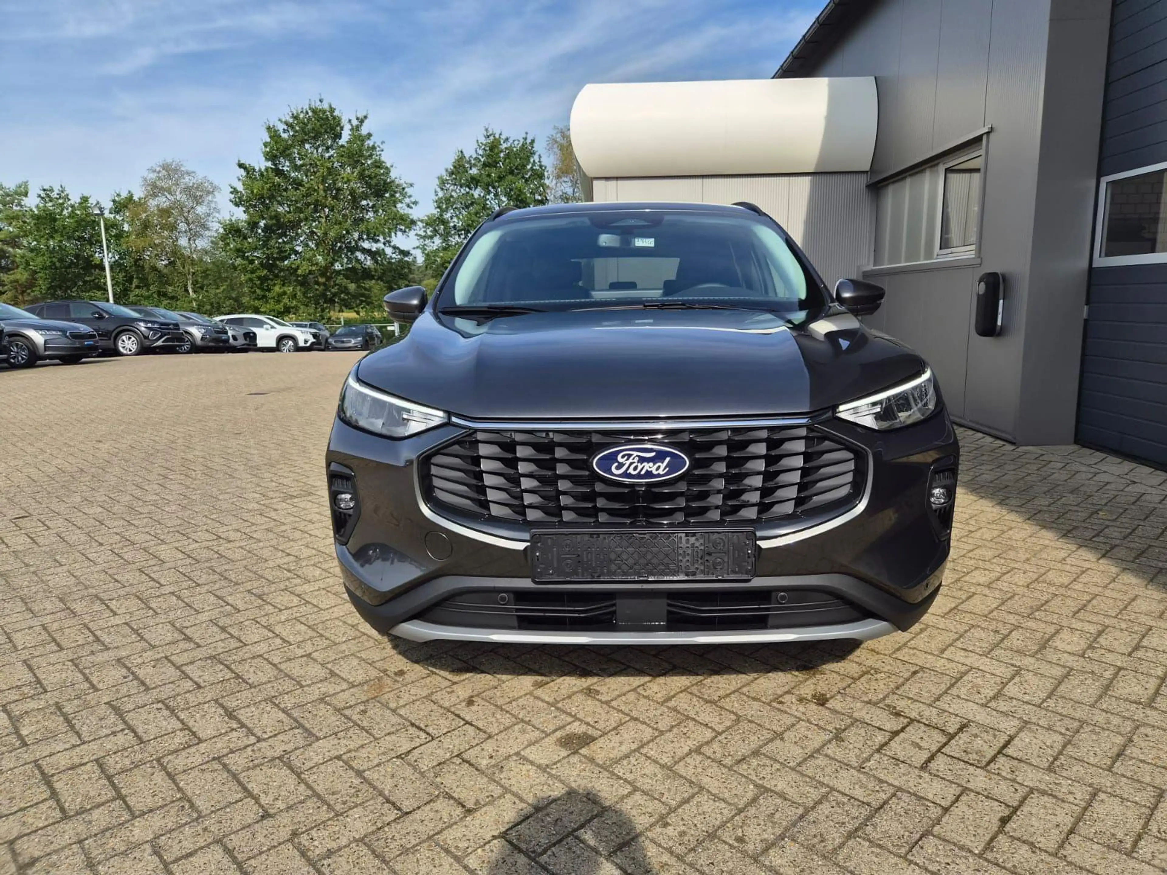 Ford Kuga Titanium 243PS PHEV Automatik Sitzheizung v+h L... — photo 8