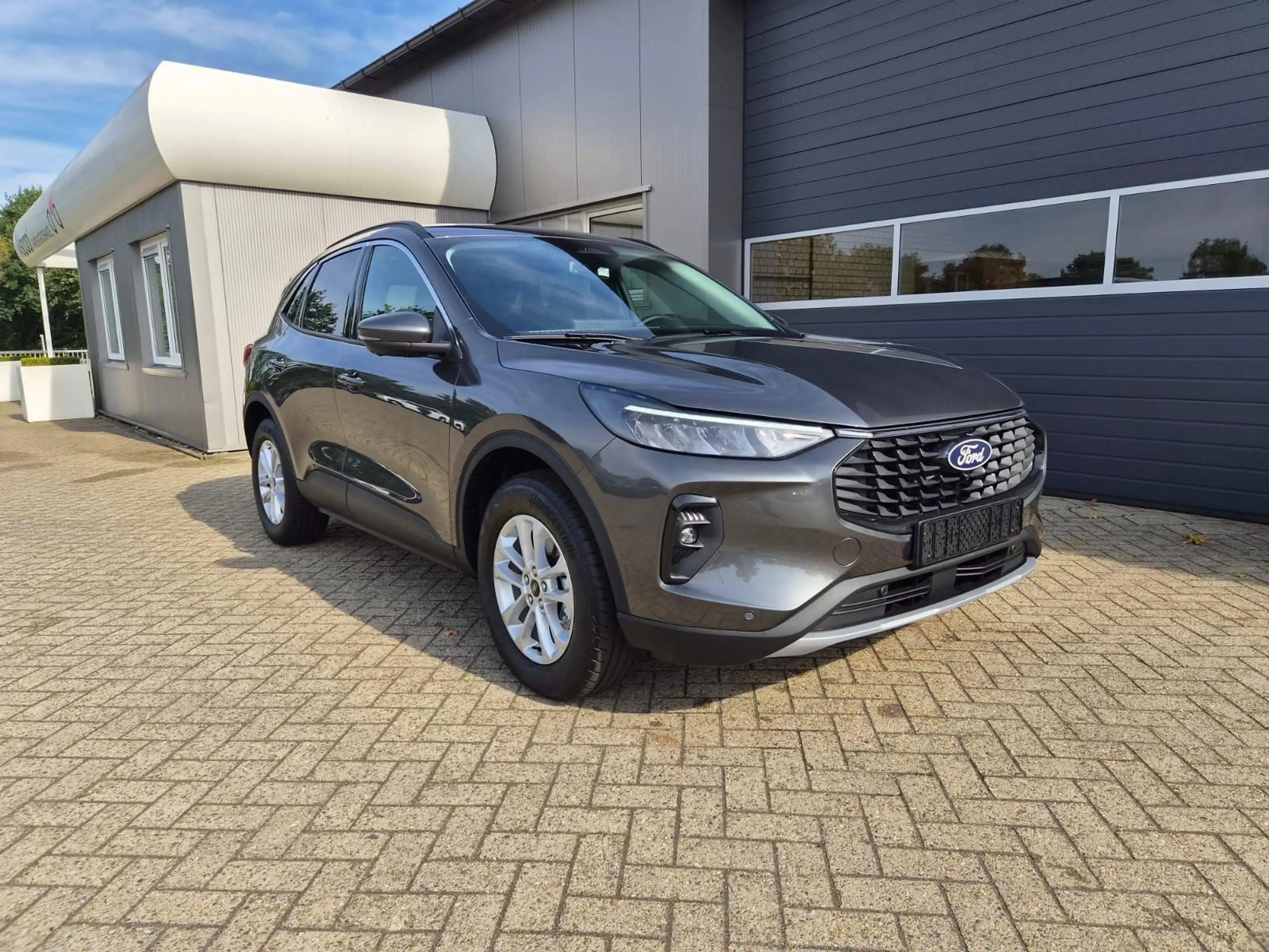 Ford Kuga Titanium 243PS PHEV Automatik Sitzheizung v+h L... — photo 7