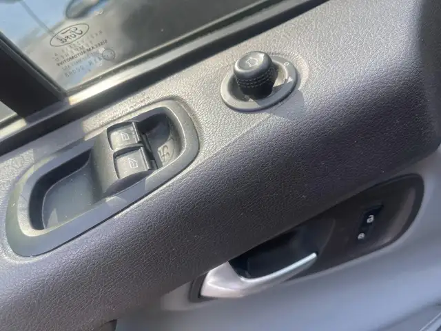 Ford Transit Custom view 15