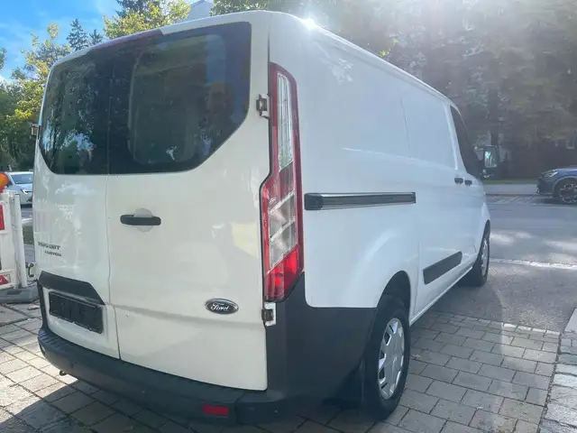 Ford Transit Custom view 4
