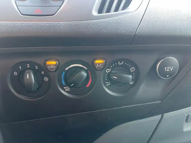 Ford Transit Custom view 11