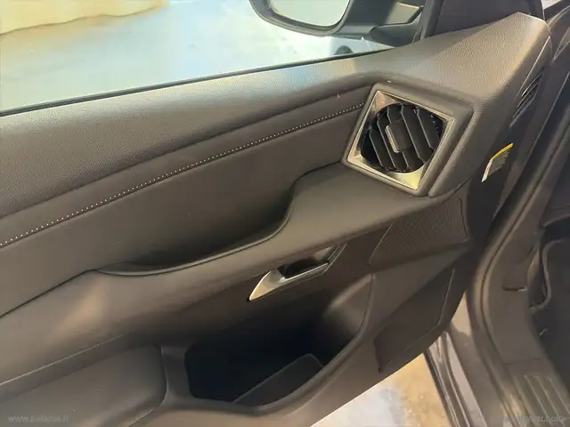 DS Automobiles DS 3 Crossback view 14