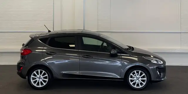 Ford Fiesta view 5