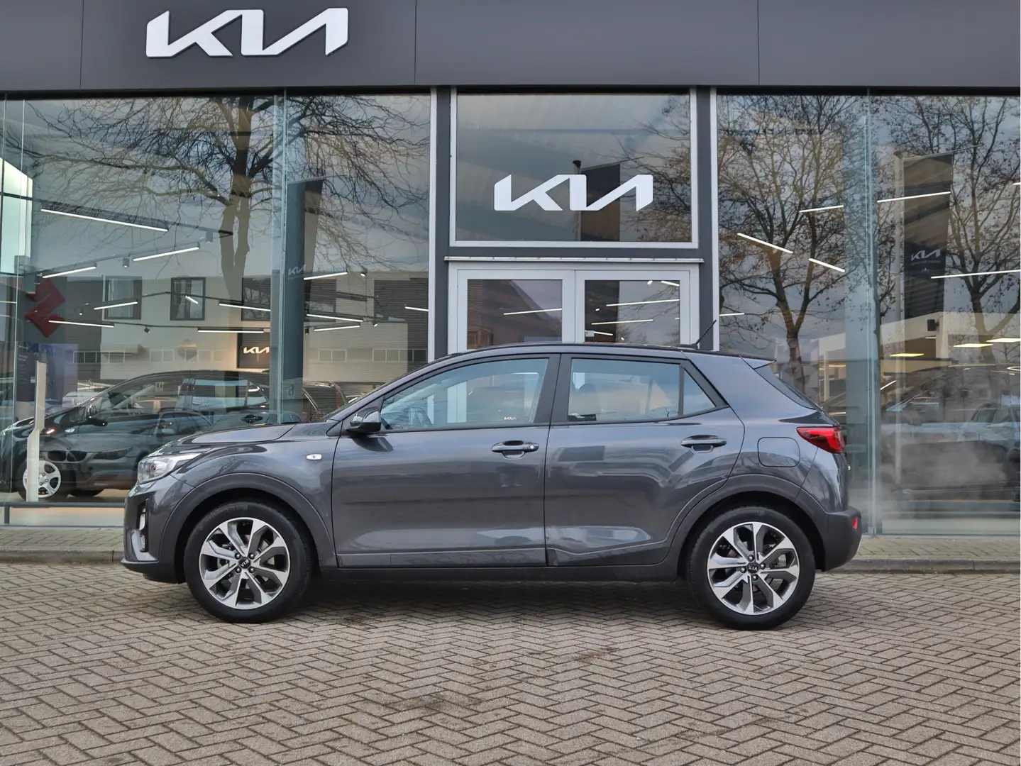 Kia Stonic 1.0 T-GDi ComfortPlusLine Navigator Navigatie | Ca Grijs - 2
