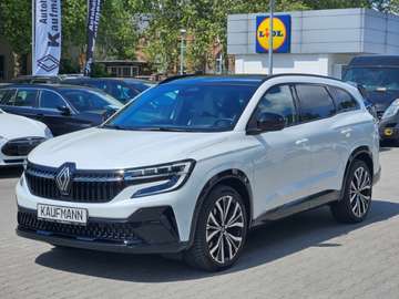 VI Iconic E-Tech Hybrid 7-Sitzer