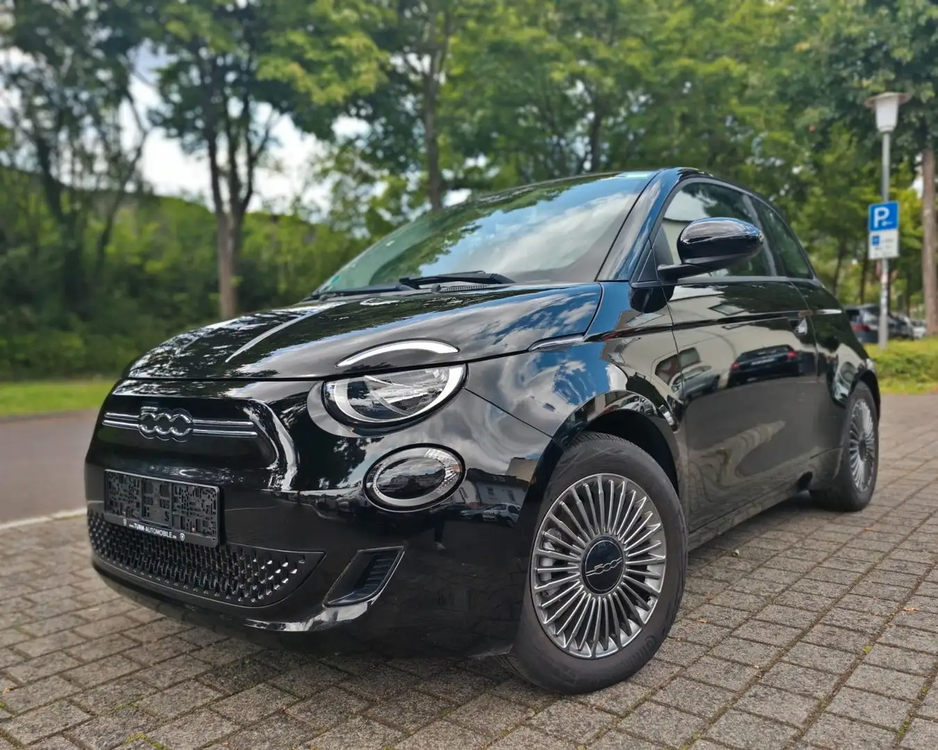 Fiat 500e Icon 42kWh|SOH95%|NAVI|CCS|Tempomat|Stdhzg Schwarz - 1
