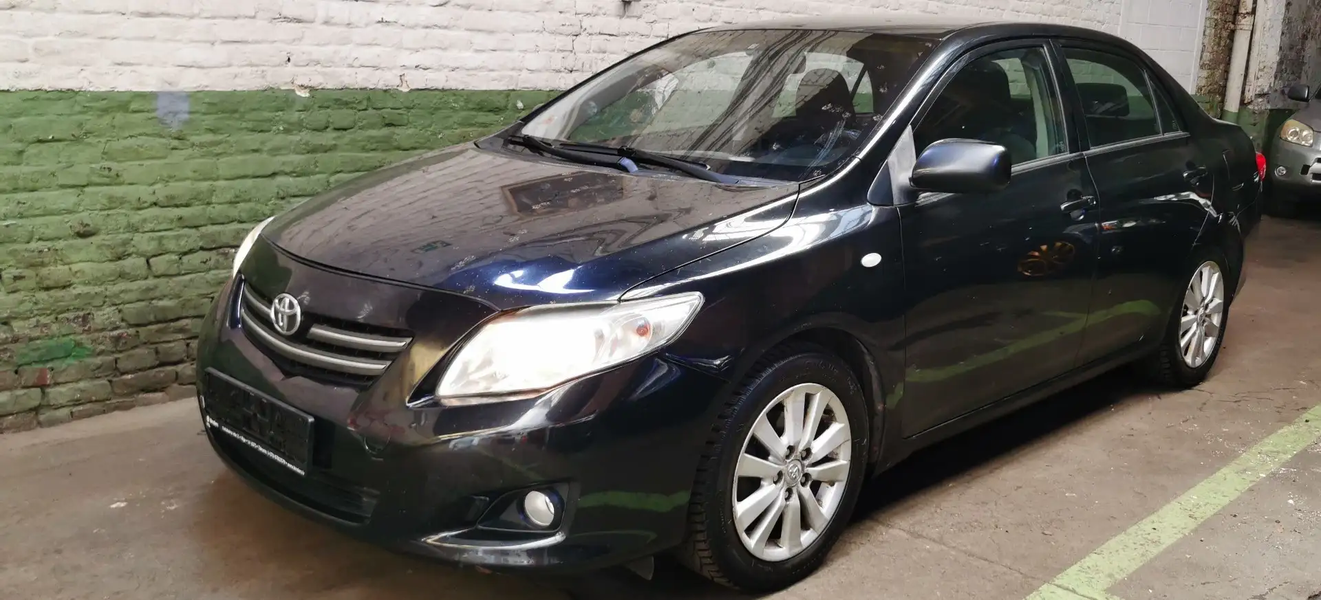 Toyota Corolla 1.6 Liftback A - 1