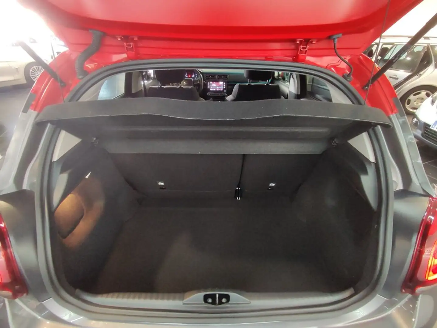 Citroen C3 PureTech 60KW (83CV) Shine Grau - 1