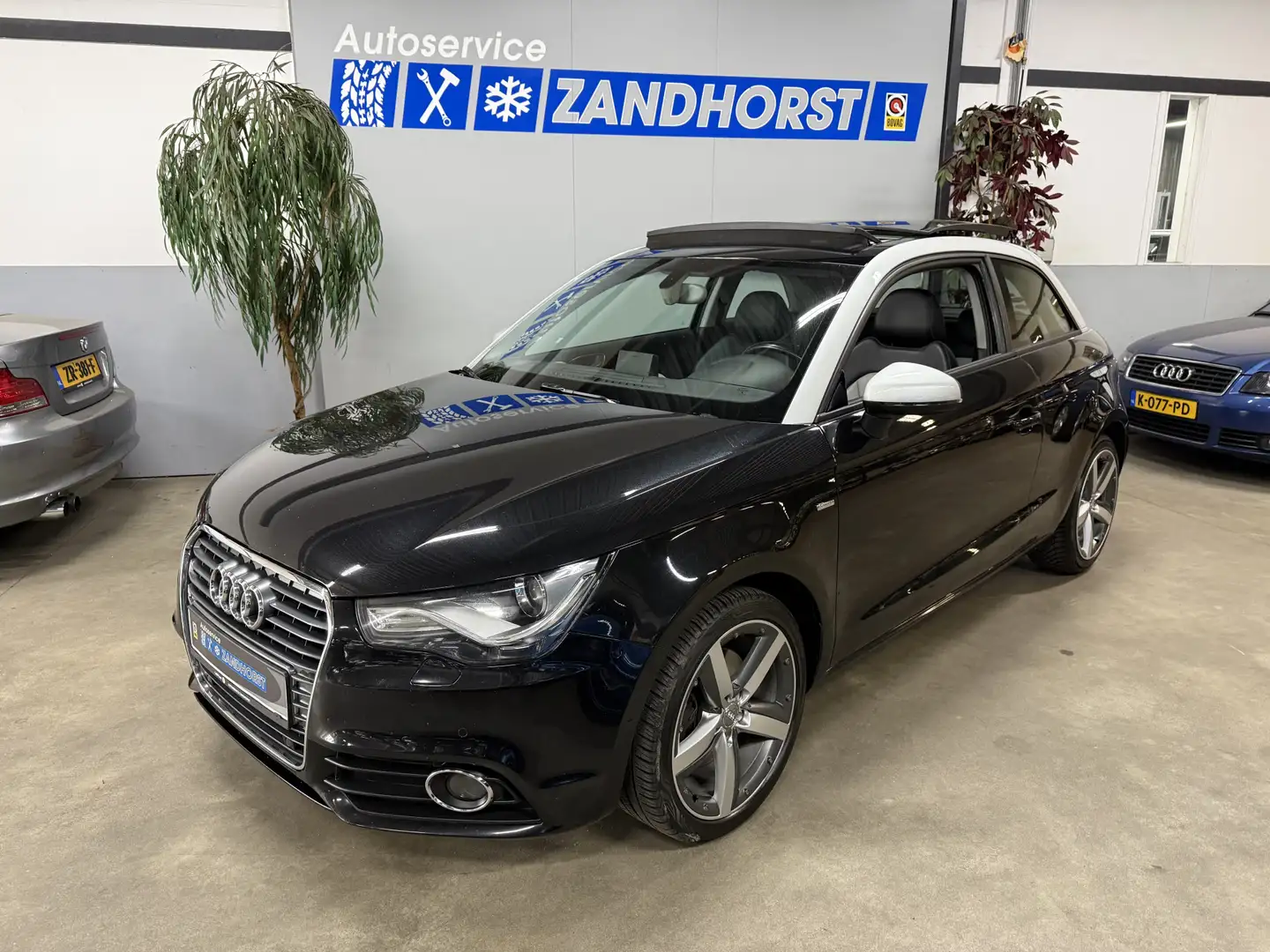 Audi A1 1.4 TFSI Attraction // Panodak // Leer // Navi // Noir - 1