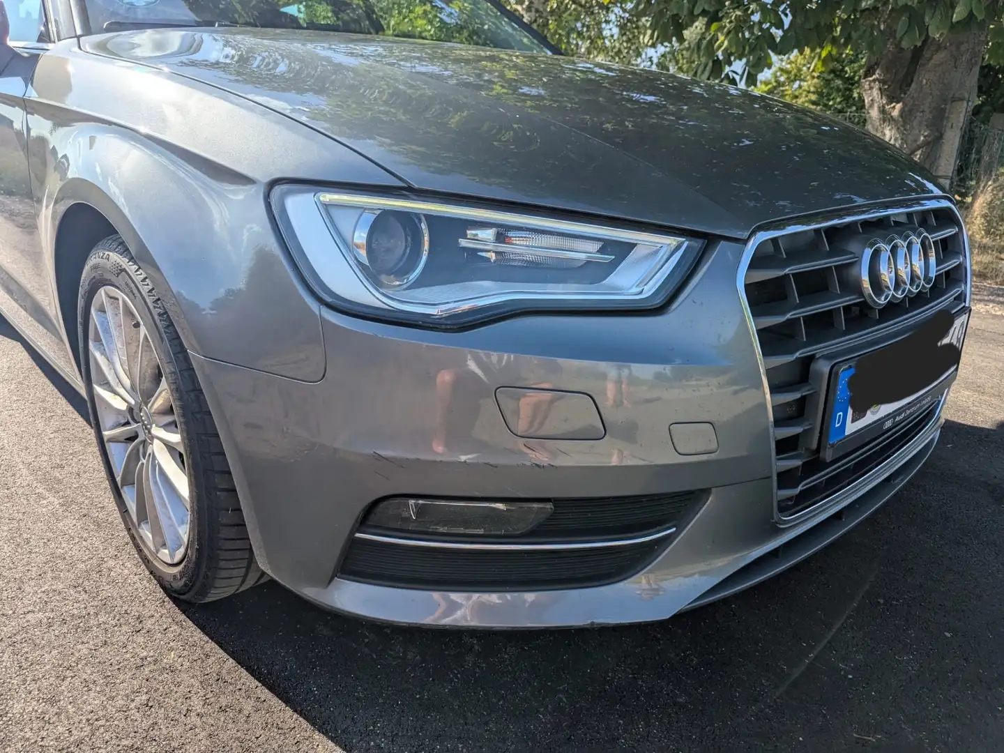 Audi A3 Sportback ambition Automatik Grau - 2
