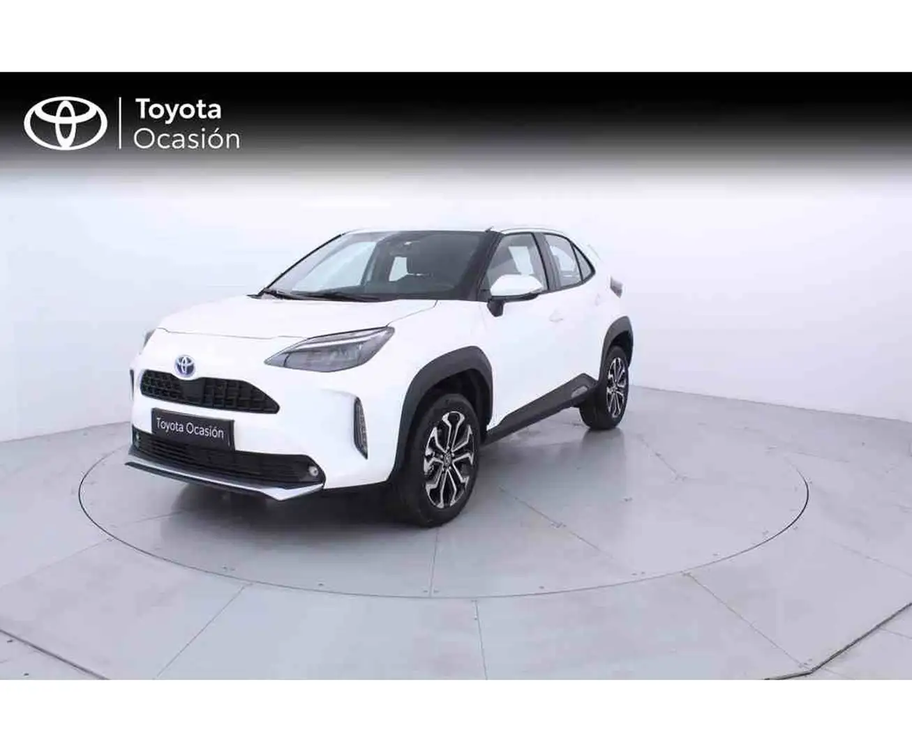 Toyota Yaris Cross 120H Active Tech Pack Connect Wit - 1
