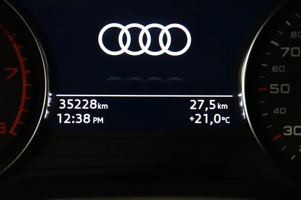 Audi Q5 снимка Audi Q5