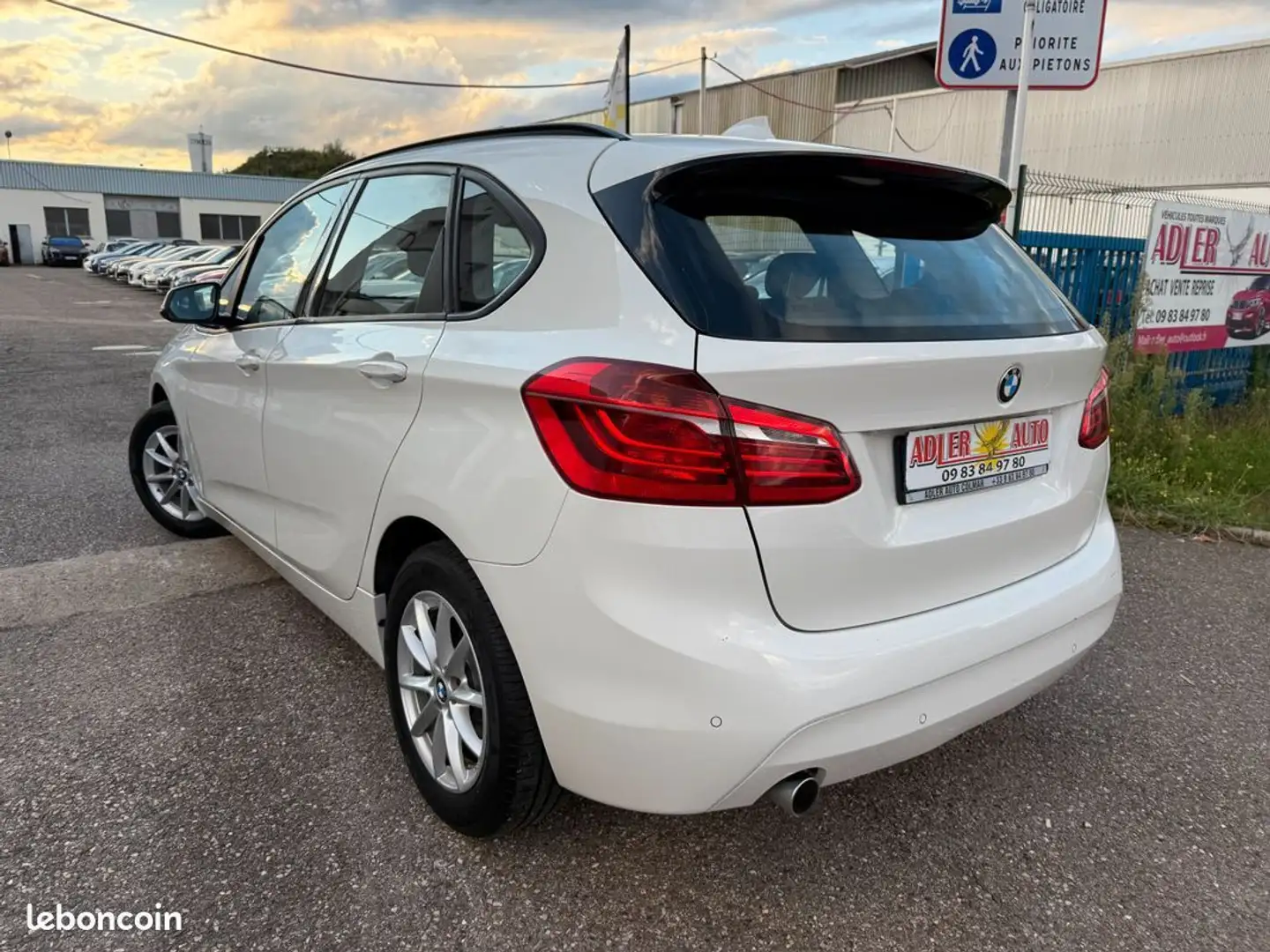 BMW 214 ActiveTourer 214d 95ch Business Blanc - 2