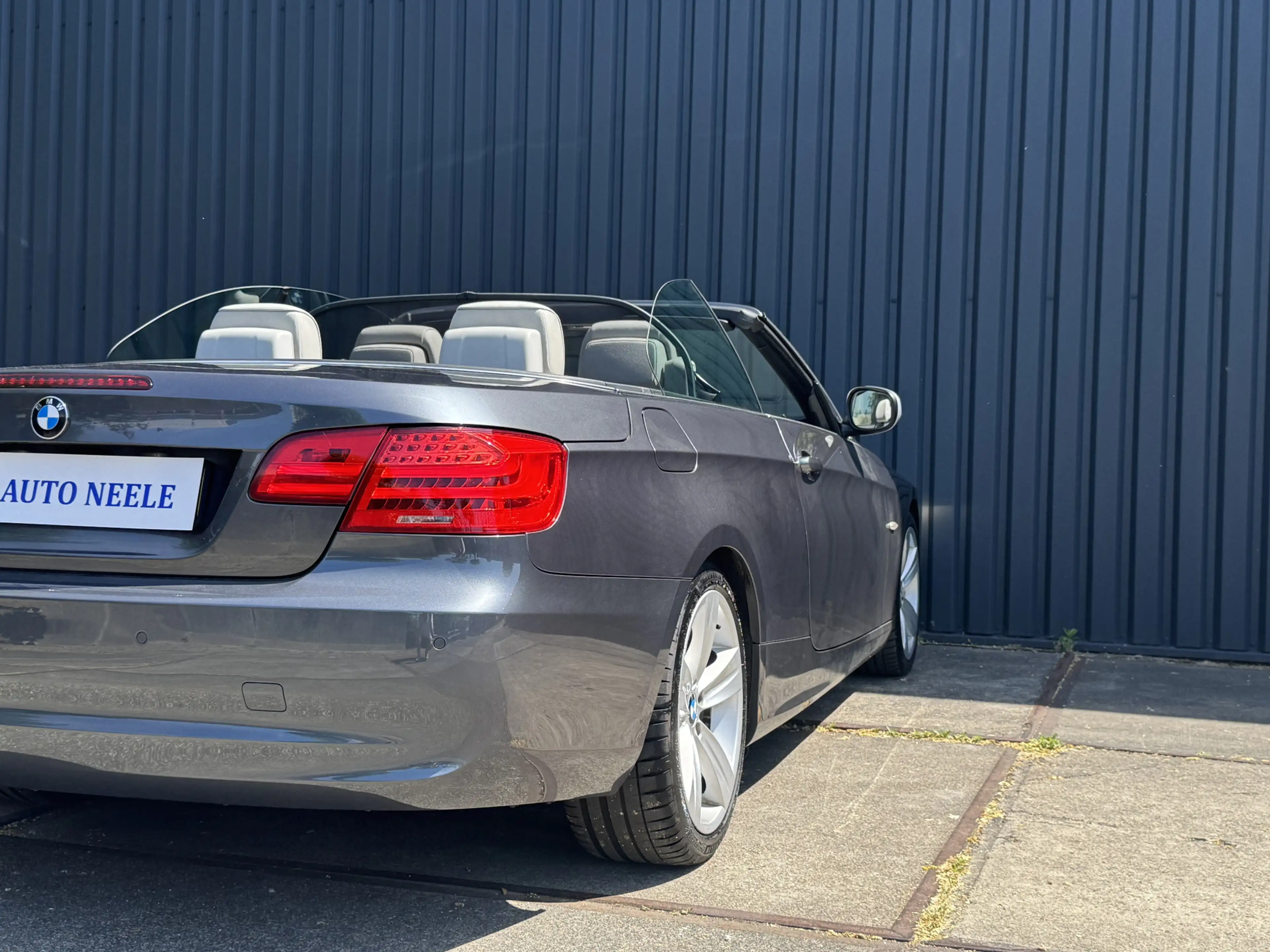 BMW 325 3-serie Cabrio 325i M Sport 6 cilinder Incl histor — photo 40