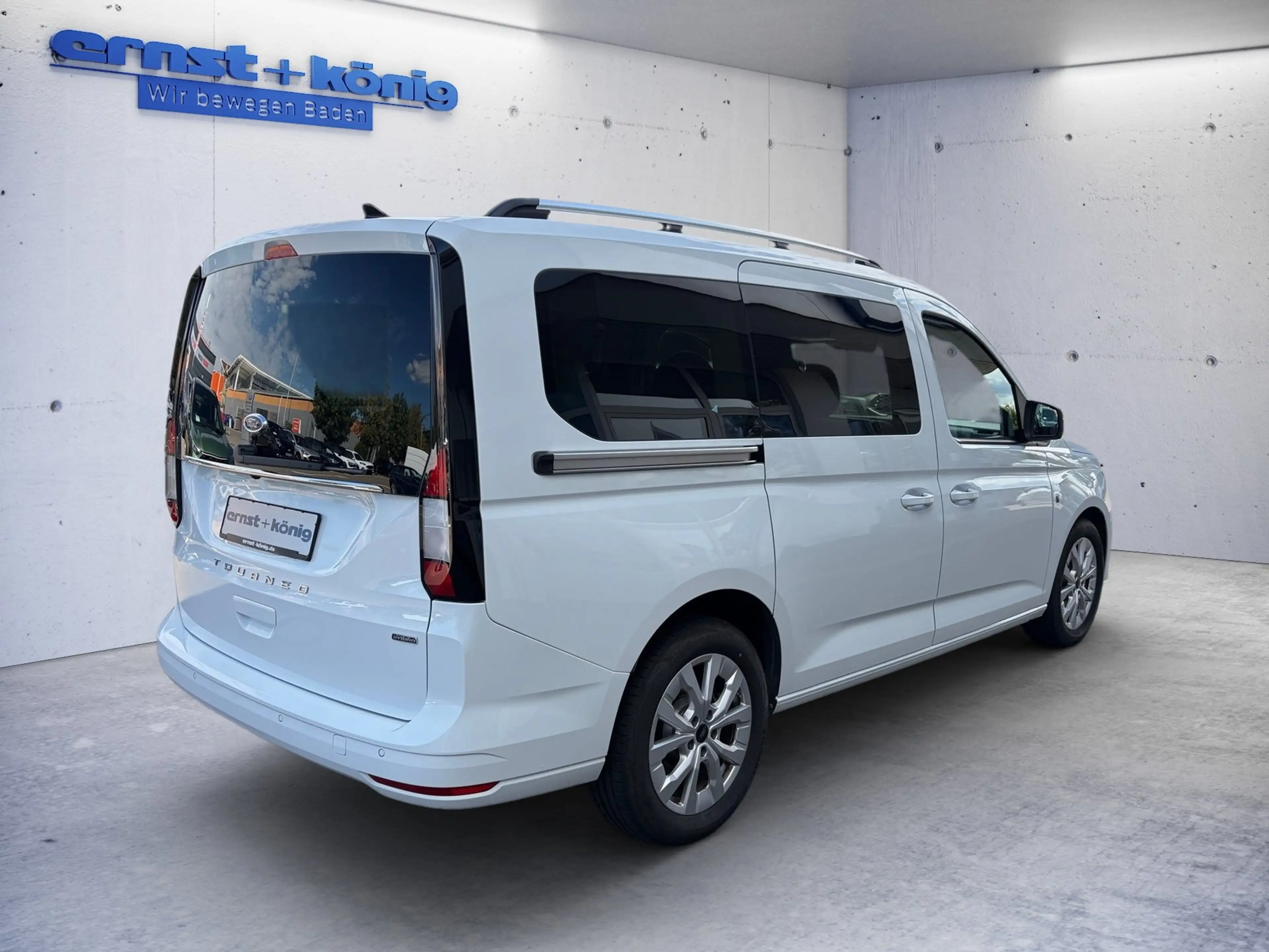 Ford Tourneo Connect Grand 1.5 EcoBoost PHEV Aut. TITANIUM — photo 3
