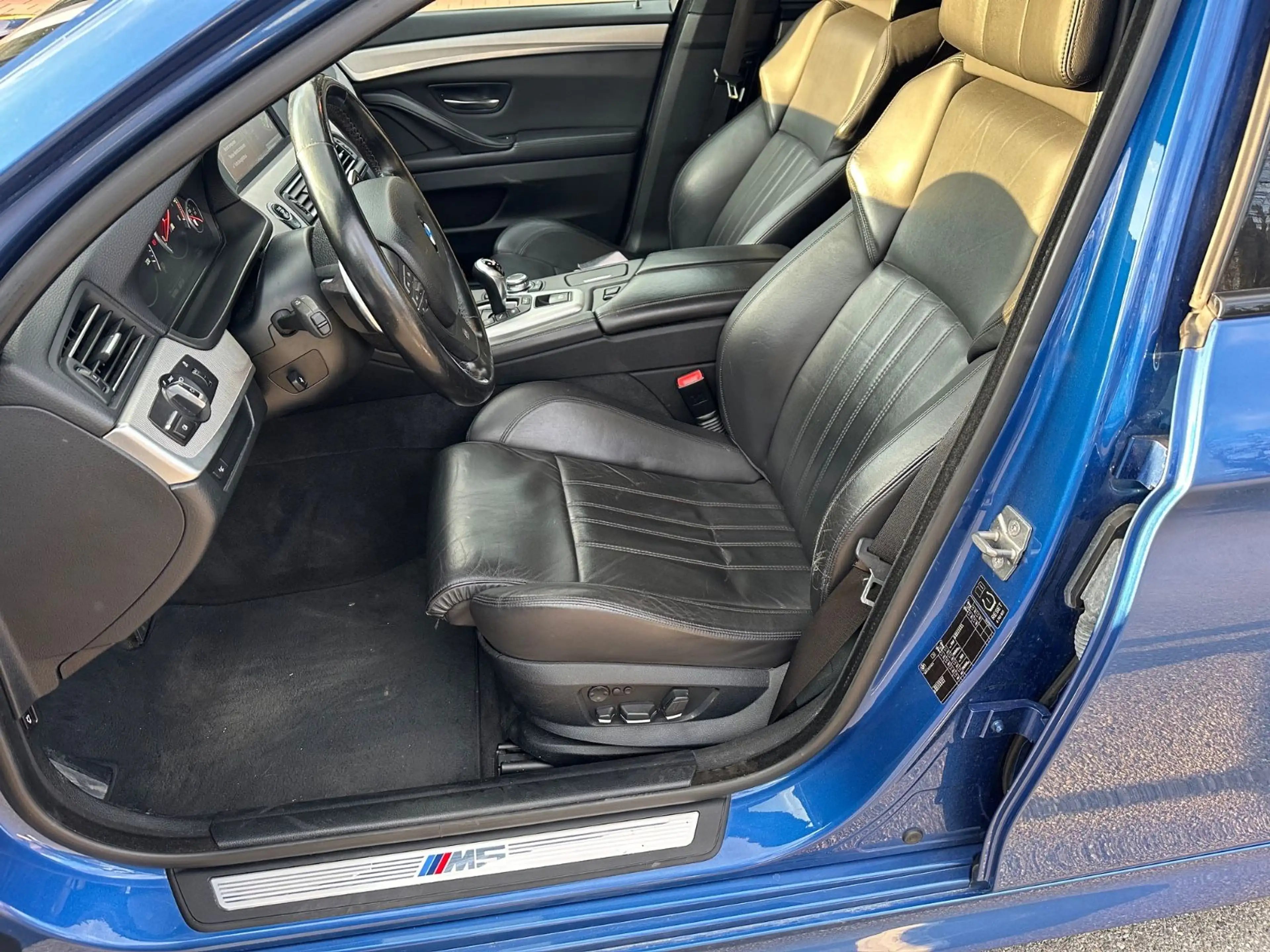 BMW M5 Head Up/Soft Close/H&K — photo 7