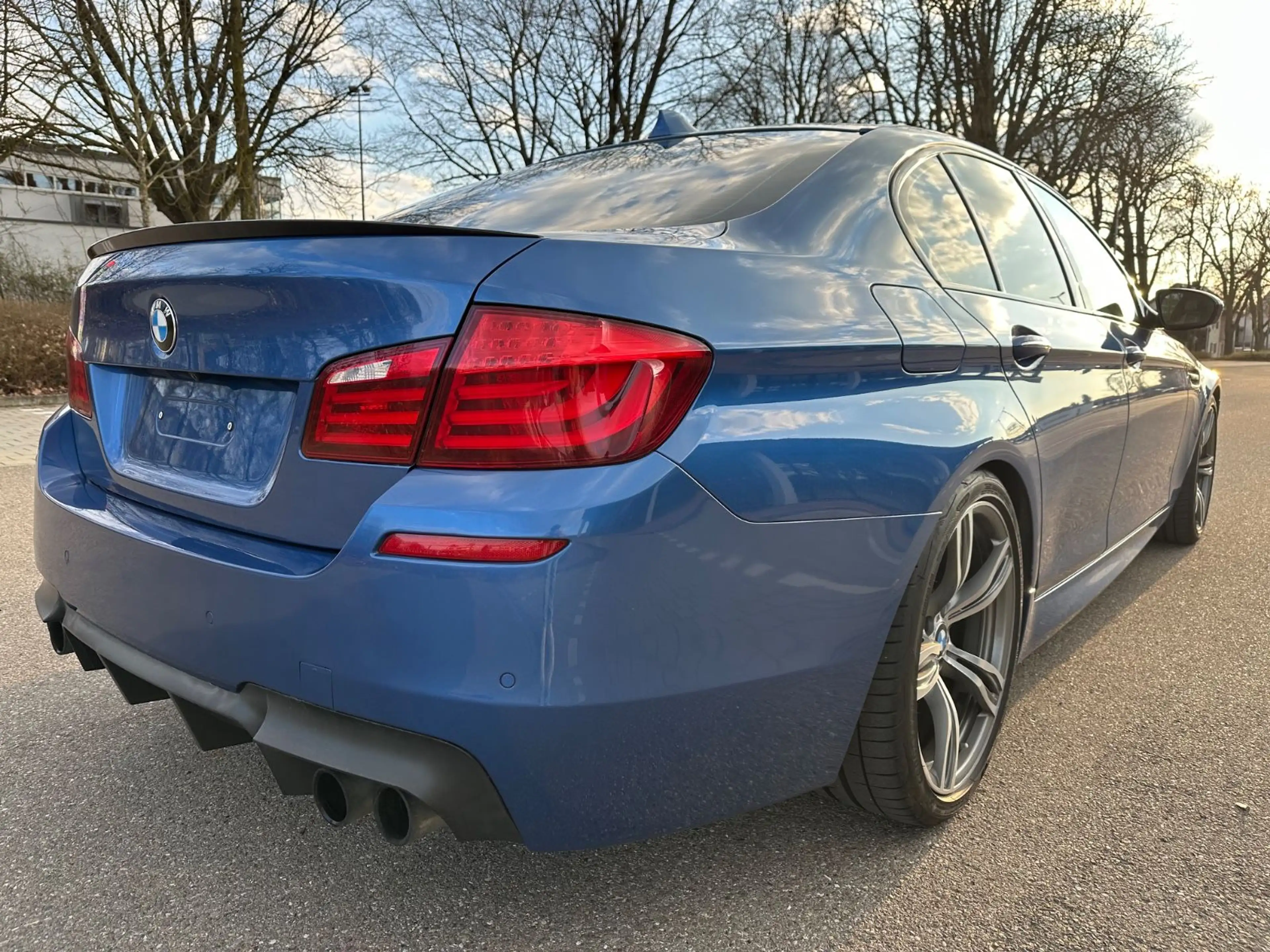 BMW M5 Head Up/Soft Close/H&K — photo 3
