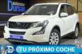 Mahindra XUV500 FWD 4X2 W6 Weiß - thumbnail 1
