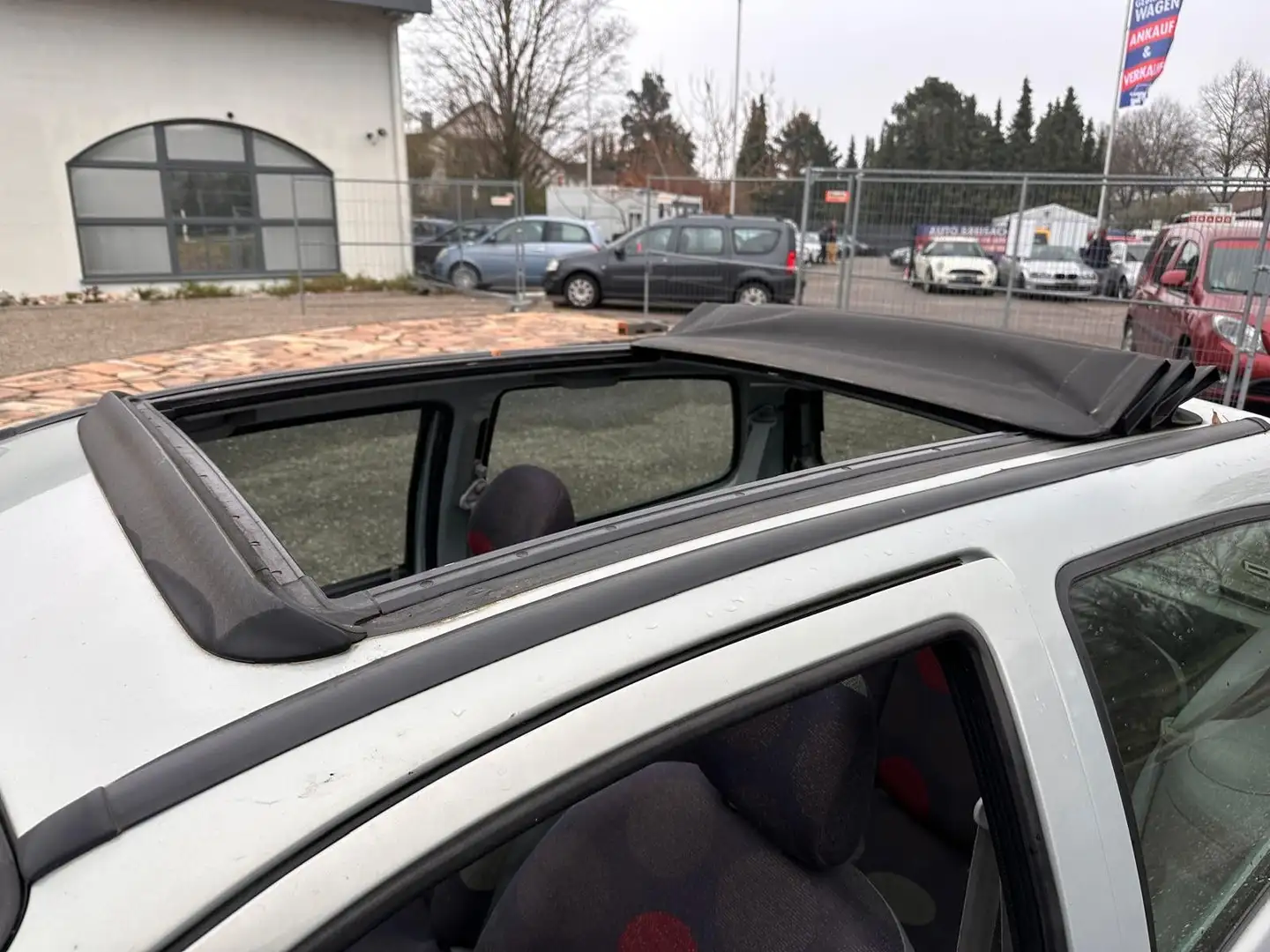 Renault Twingo 1.2 Benzin Mit Tüv - 2