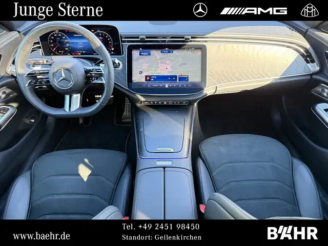 Mercedes-Benz E-Class view 4