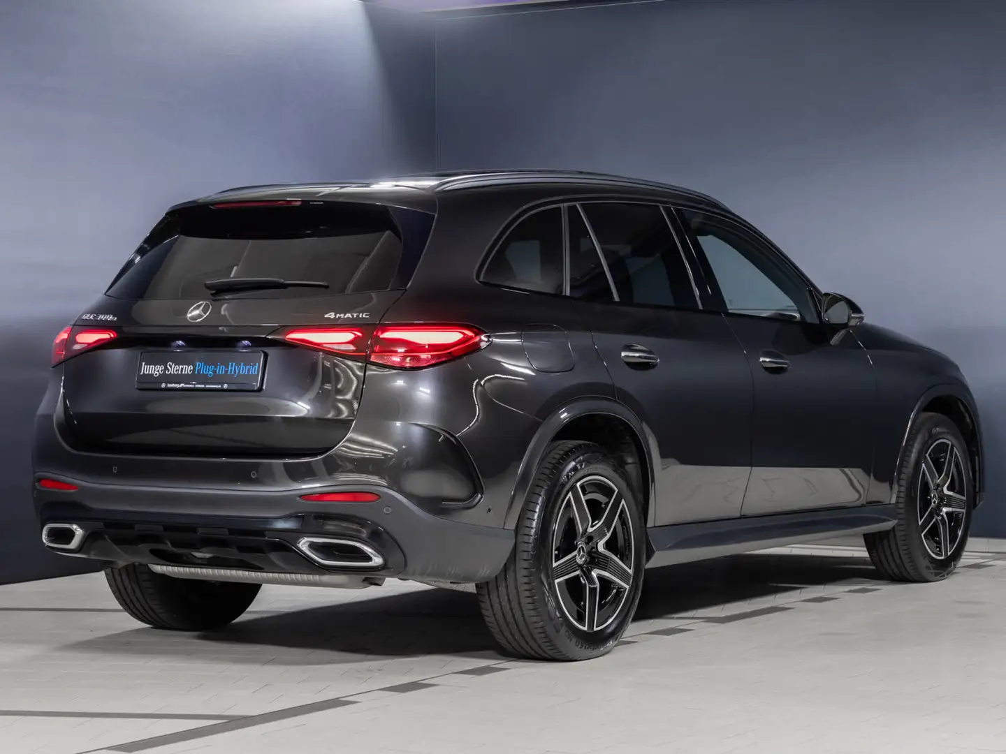 Mercedes-Benz GLC 300 GLC 300 e 4M AMG DIG.LIGHT/HUD/AHK/Pano/Distro/ Grau - 2