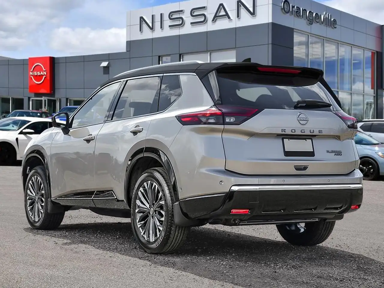 Nissan Rogue снимка Nissan Rogue