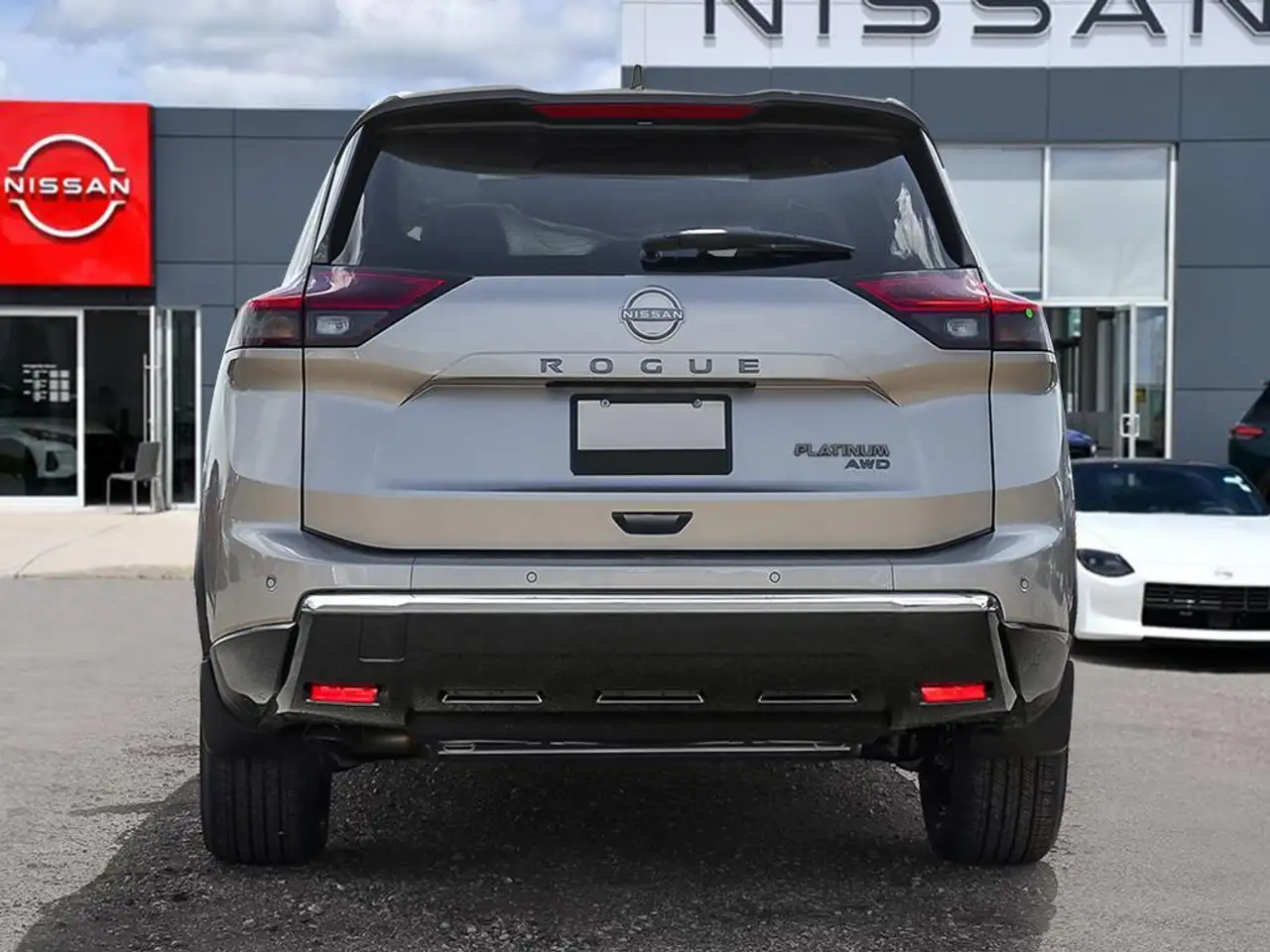 Nissan Rogue снимка Nissan Rogue